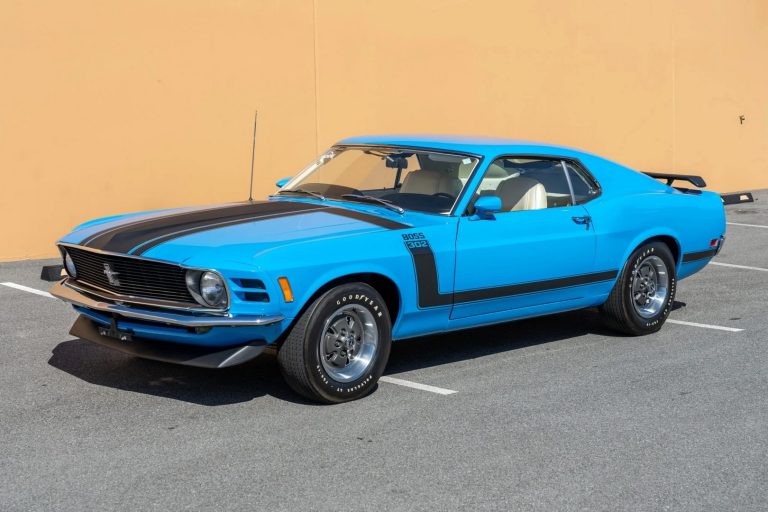 Classic Boss 302 Mustang Sold for $112,000
