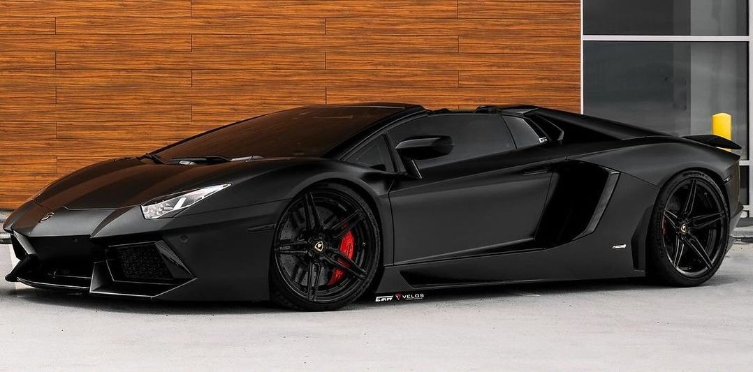 Custom Lamborghini Aventador: Timeless Elegance and Power - DAX Street