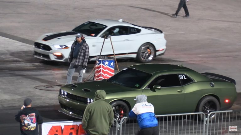 Dodge Challenger vs. Ford Mustang Mach 1 Quarter-Mile