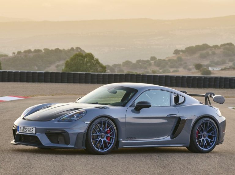 Porsche 718 Cayman GT4 RS