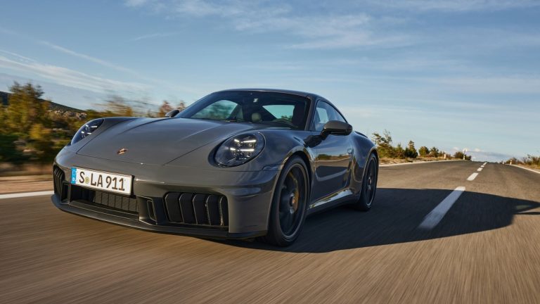 Porsche Reveals Cutting-Edge Updates For The 2025 911 Carrera Series