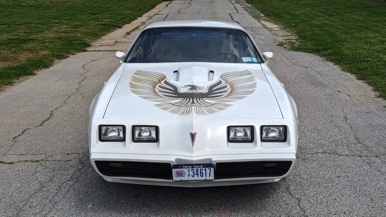Pristine 1981 Pontiac Trans Am Hits eBay with Impeccable Preservation