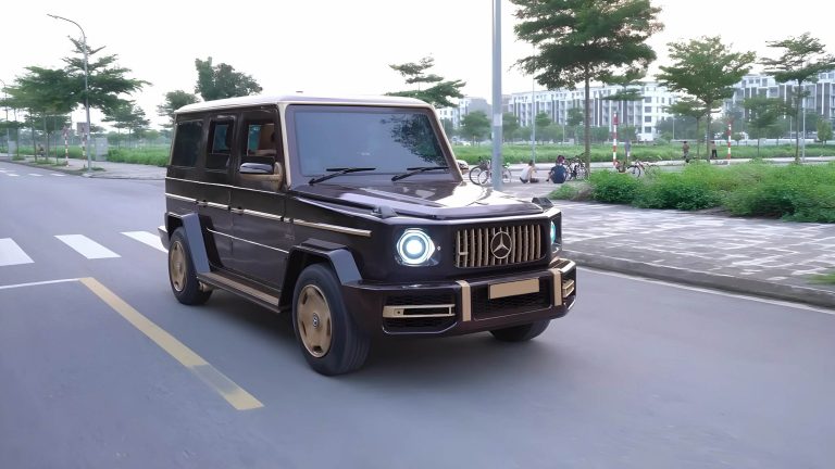 Vietnamese YouTuber Crafts Astonishing Full-Size Wooden Mercedes-Benz G-Wagen Replica