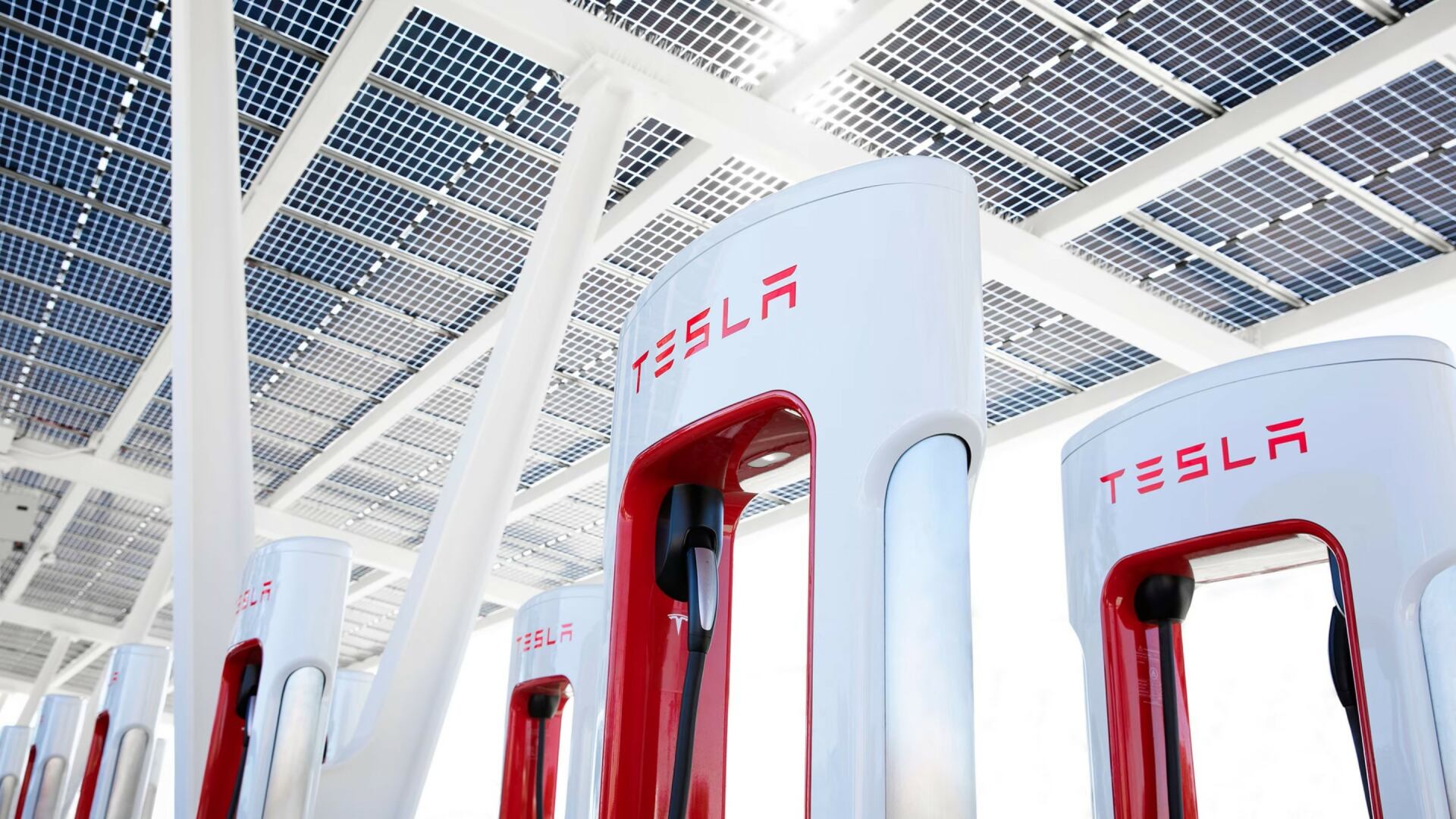 Tesla Supercharger Station (Credits Tesla)