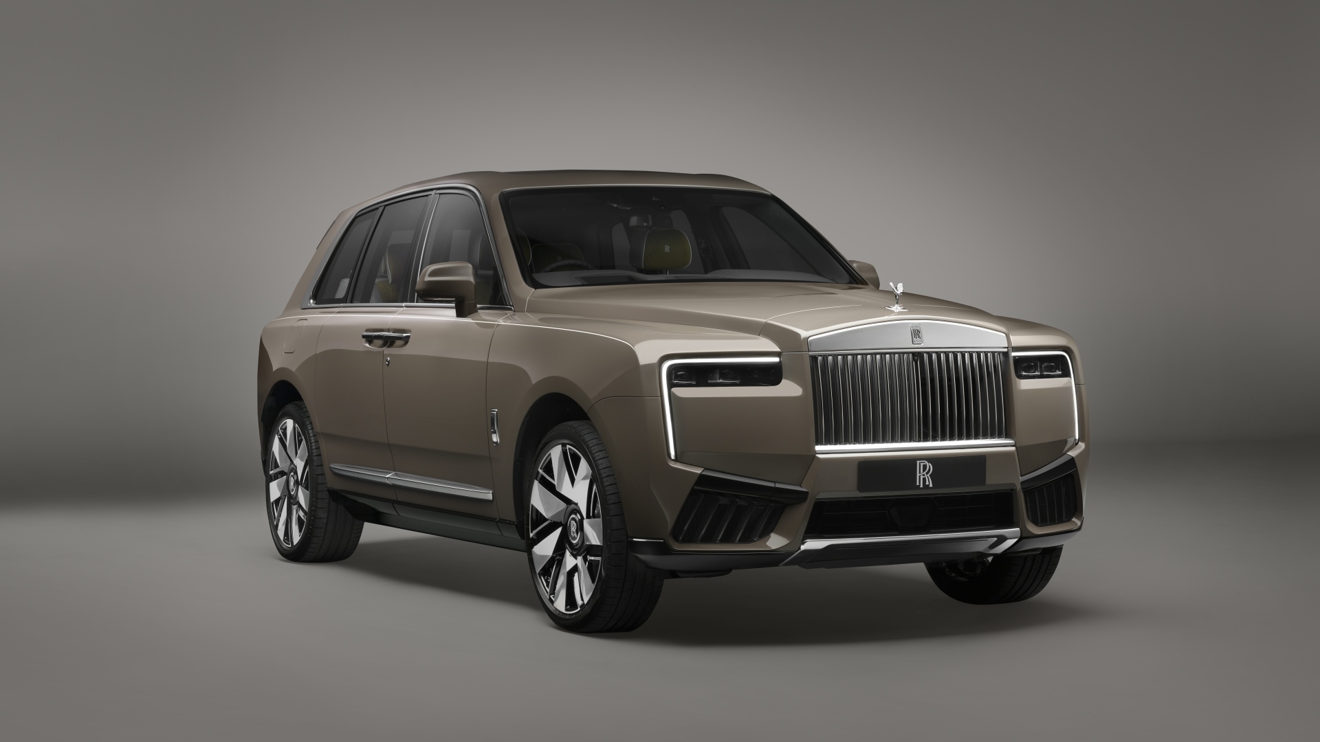 The Front And Side Profiles Of The New Rolls-Royce Cullinan Series II