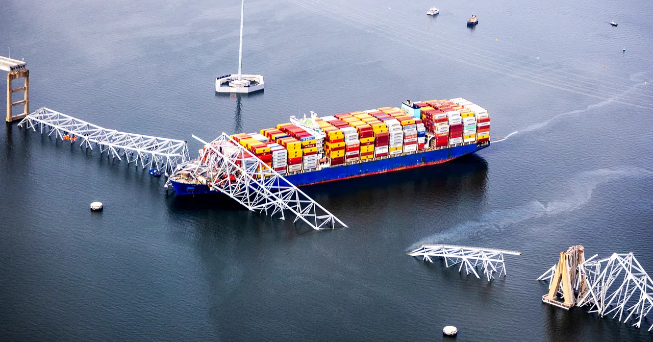 Plan Underway to Dynamically Remove Obstructing Cargo Ship in Baltimore