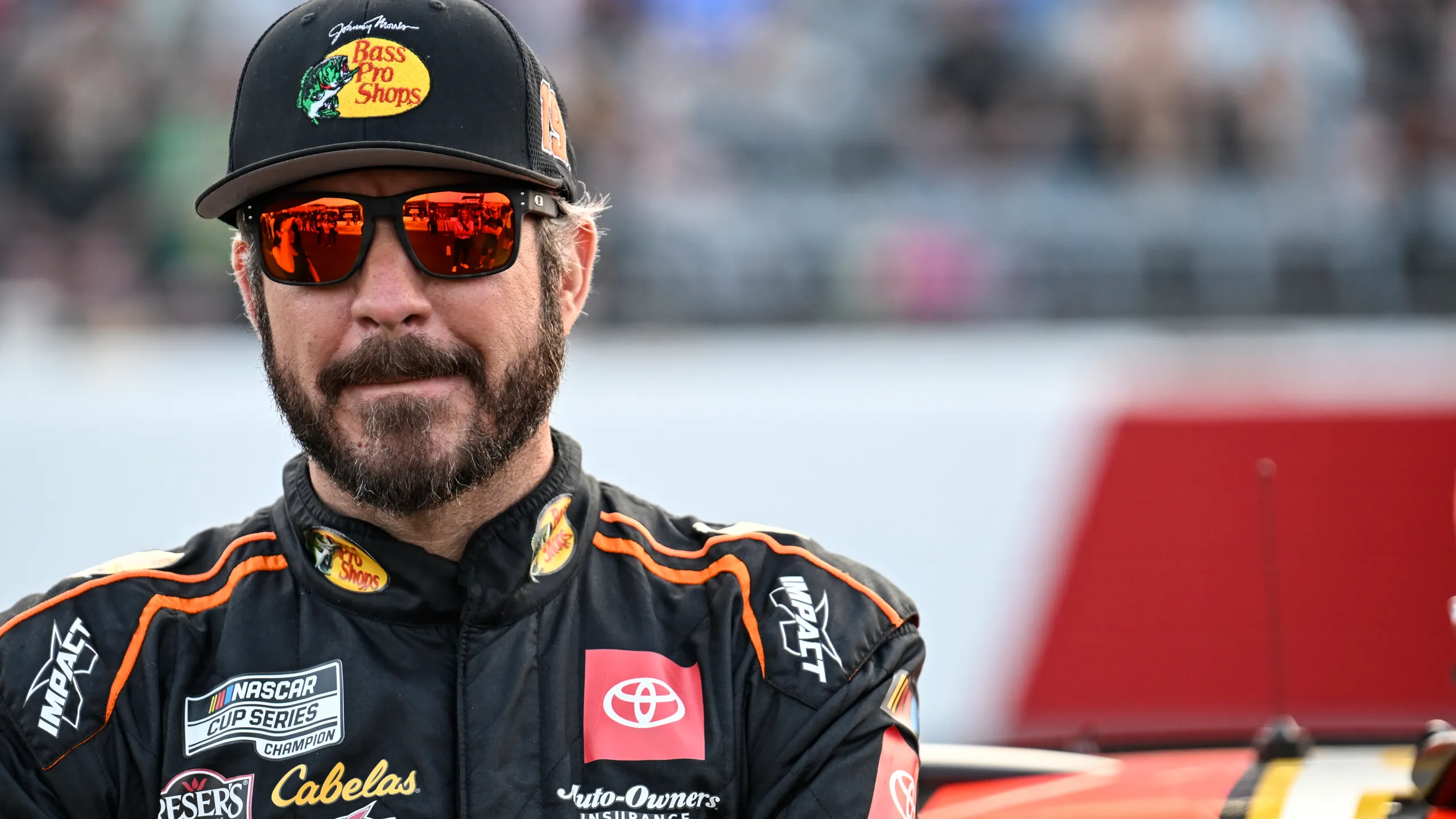 Late Caution Alters Truex's Chance to Shine in Kansas