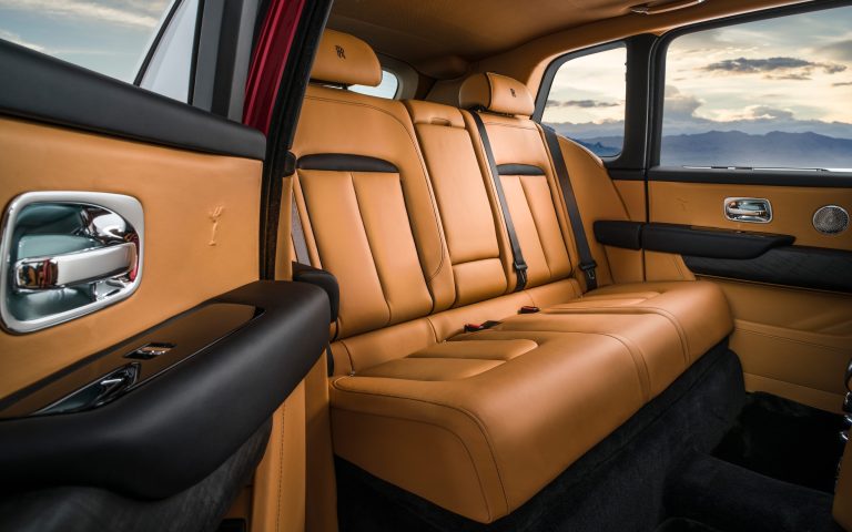 The Meticulous Craftsmanship of the Rolls-Royce Cullinan Interior
