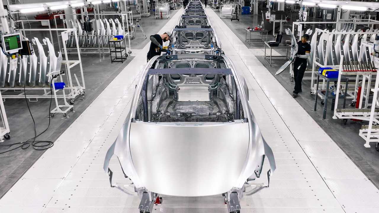 Tesla Drops Plan for Single-Piece 'Gigacasting'