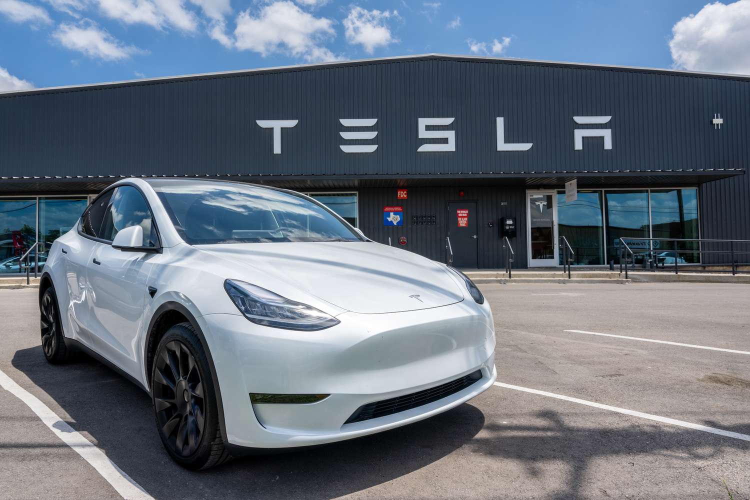 Tesla Removes Target of Delivering 20 Million Cars Annually from Plans