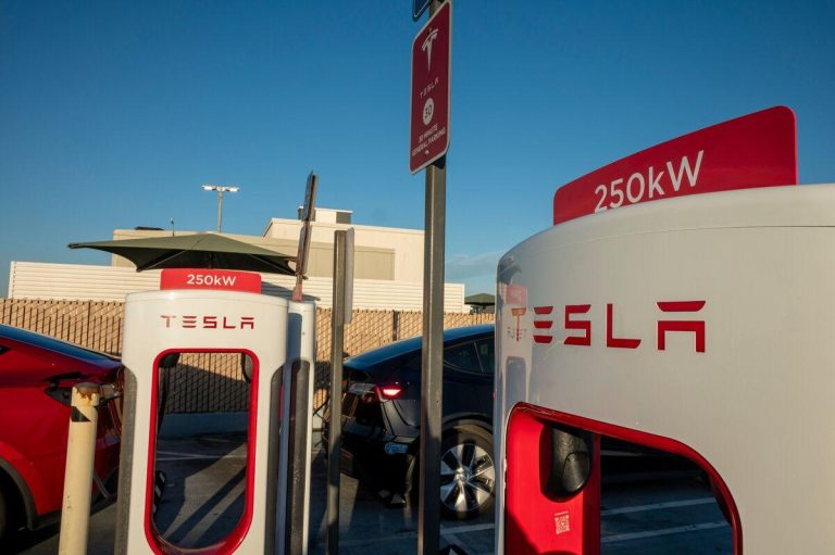 Tesla Ramps Up Investment: $500 Million for Expanded Supercharger Infrastructure