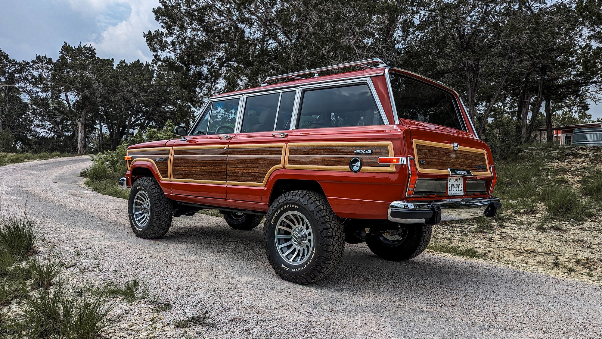 1988 Jeep Grand Wagoneer Restored with 807 HP