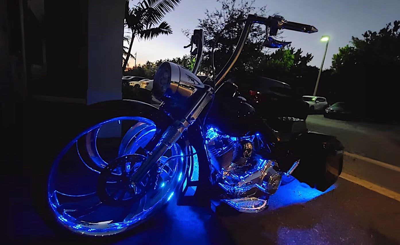 Custom Harley-Davidson Road King Featuring Marilyn Monroe