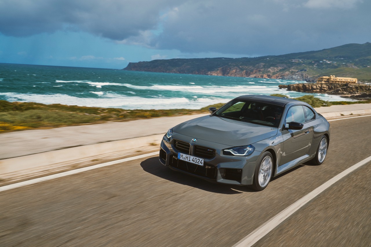 2025 BMW M2 Boosts Power and Adds Vibrant New Hues