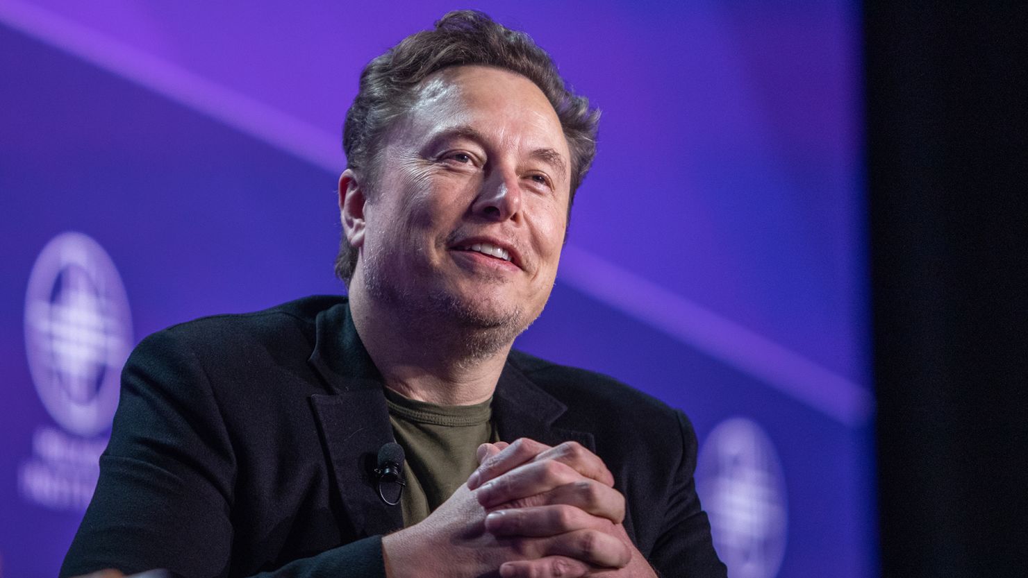 Elon Musk's Pay Package Gets the Nod from Enthusiastic Small Investors