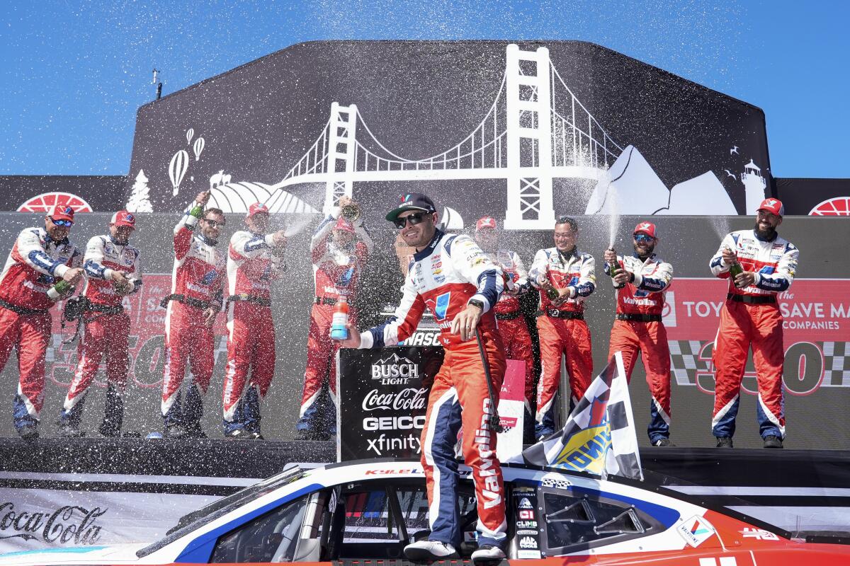 Kyle Larson Secures Win at NASCAR Cup Sonoma with Smart Pit Strategy