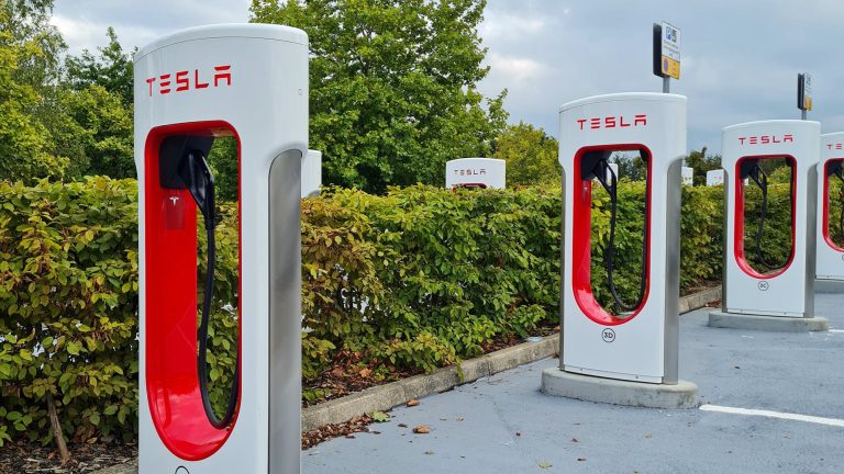 Non-Tesla EV Owners May Face Delays in Gaining Supercharger Access