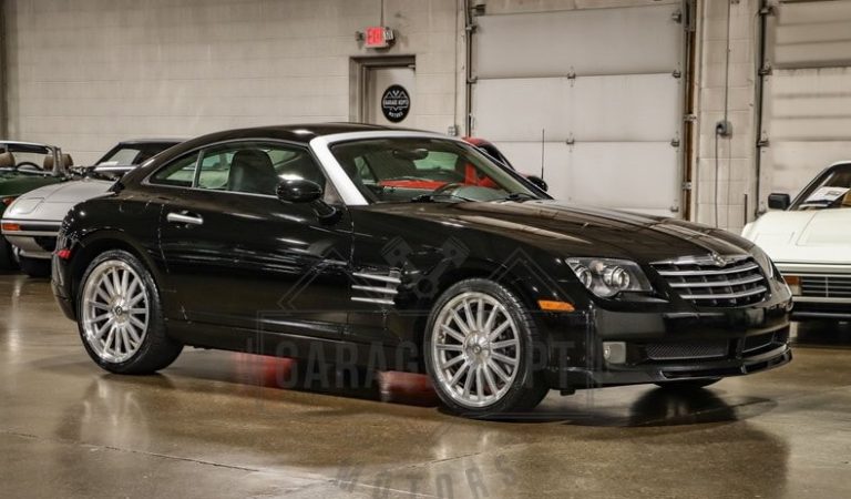 Exploring the Chrysler Crossfire SRT-6 A Stylish and Powerful 2005 Model with AMG Supercharged Engine