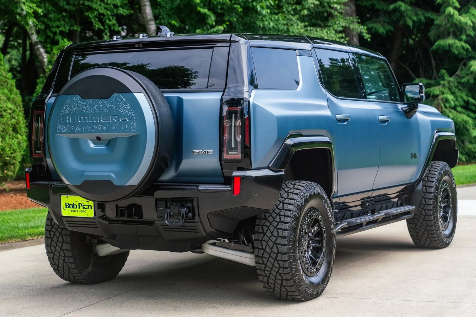 GMC Hummer EV SUV 3X Omega Edition