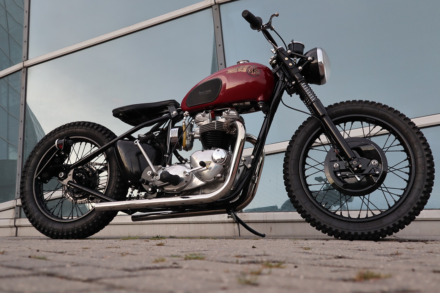 Red Barn Custom Cycles' 1970 Triumph TR6R Bobber: A US Navy Officer's ...