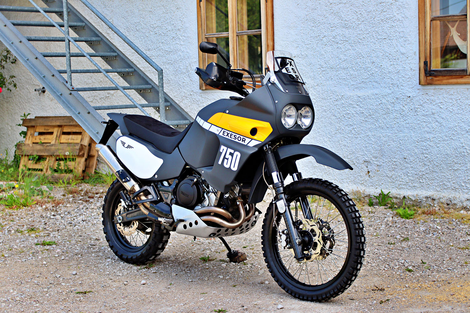 Yamaha YZE750 Dakar Legacy Reimagined