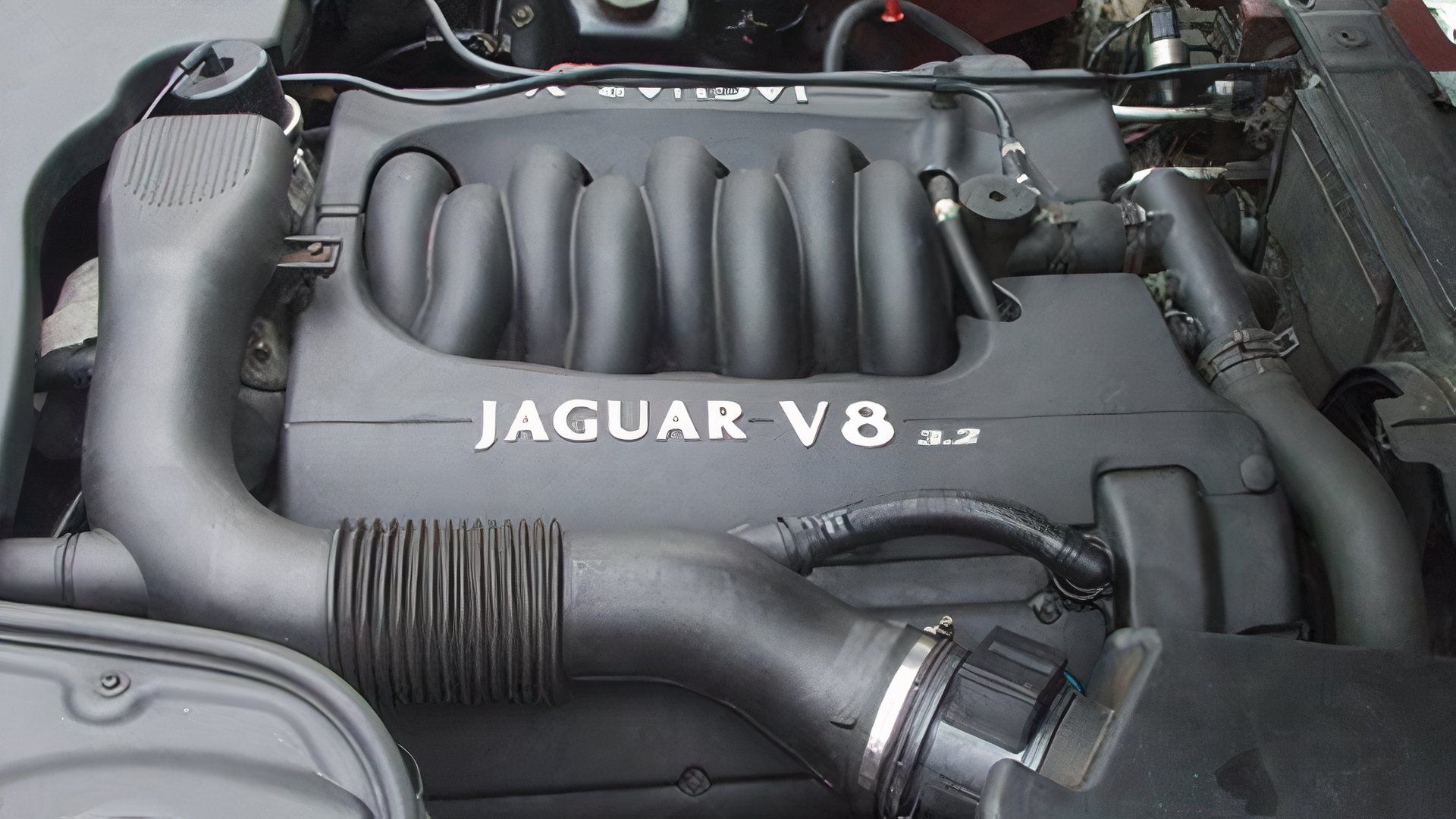 10 Tiny But Mighty British V8 Engines in Production Cars 