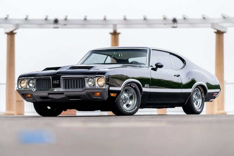 70 Oldsmobile 442 Coupe