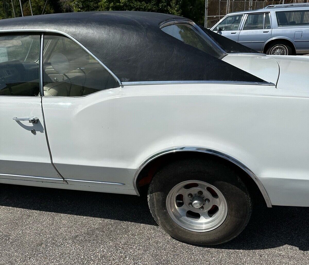 1967 Oldsmobile Cutlass0