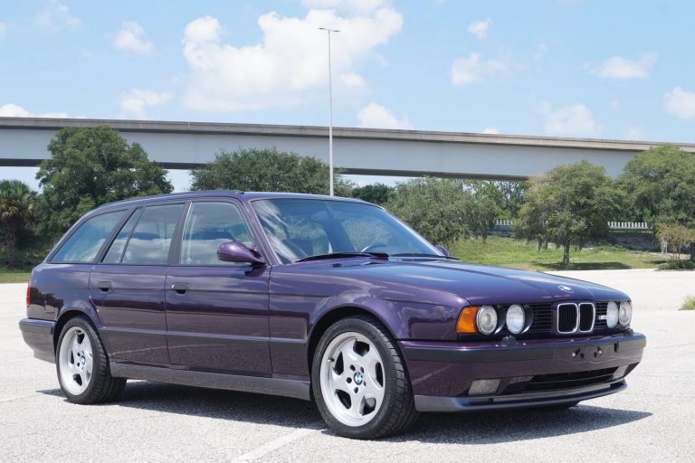 1993 BMW M5