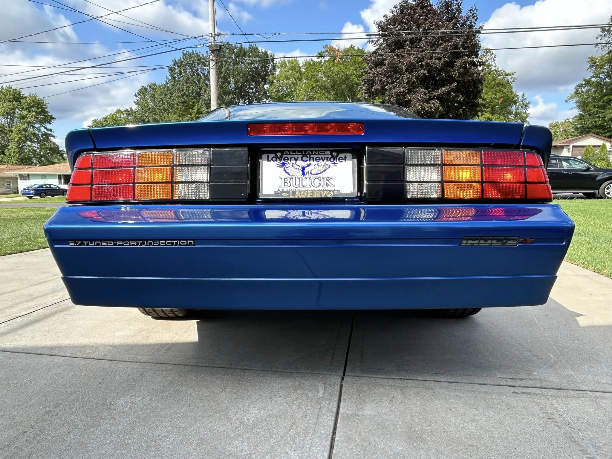 Untouched 1990 Chevrolet Camaro IROC Z28 Emerges After 30 Years in