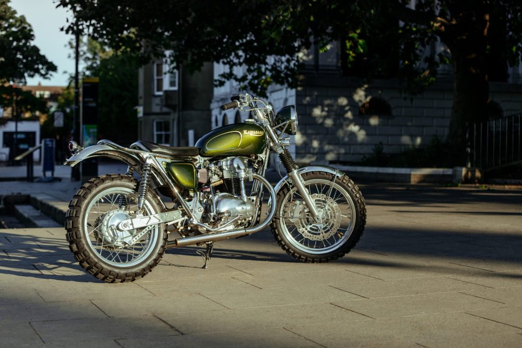 Affordable Custom Desert Sled: DDM Transforms the Kawasaki W650 into a ...