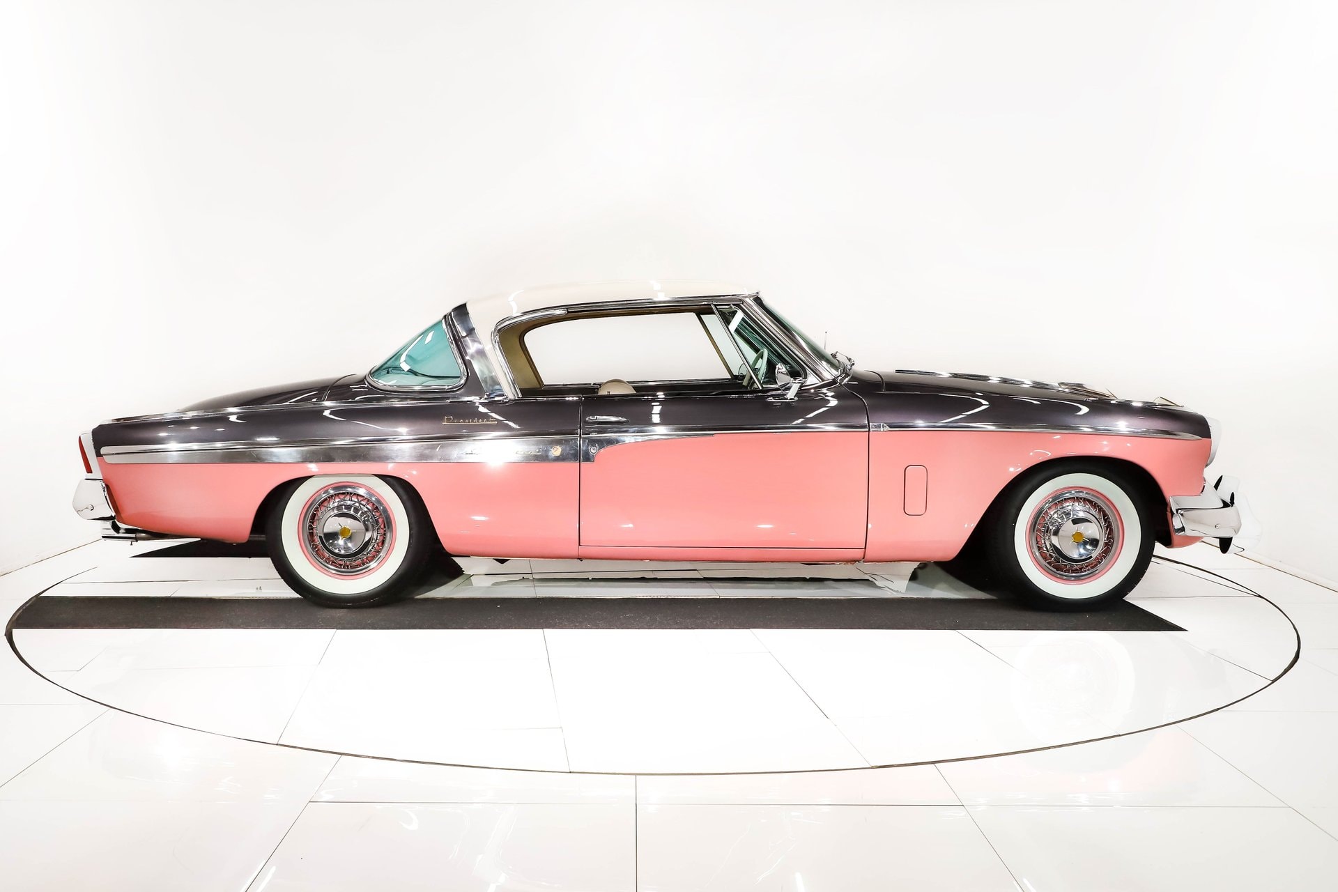 1955 Studebaker Speedster Flexes0