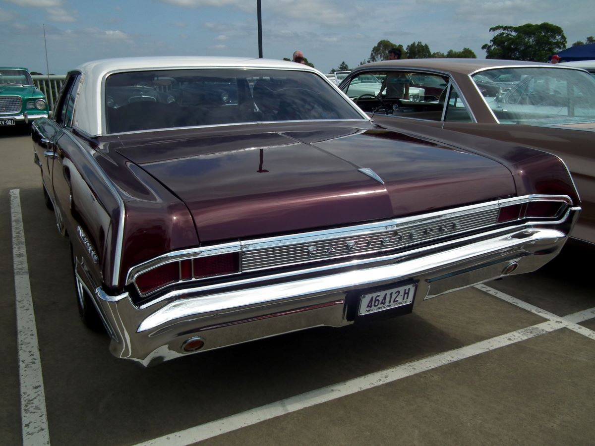 1965 Pontiac Parisienne Car Backend