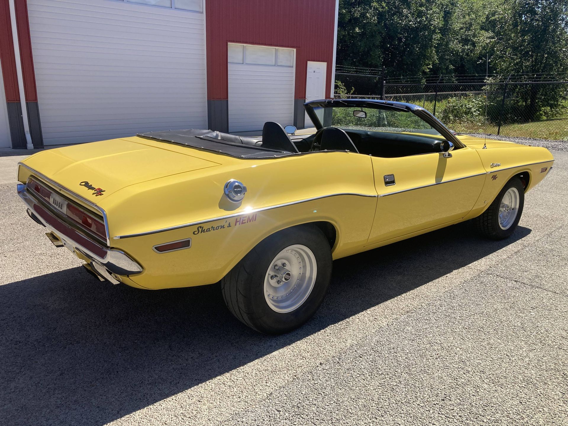 1970 Dodge Challenger0