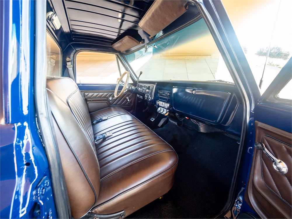 1972 Chevrolet C10 Stepside interior