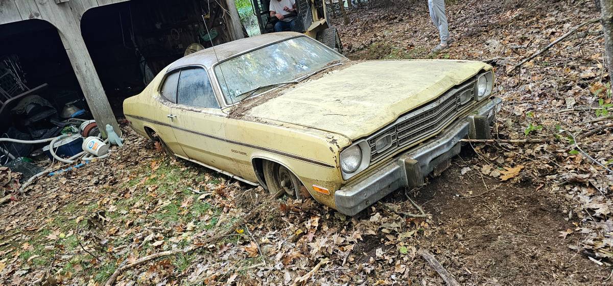 1973 Plymouth Gold Duster