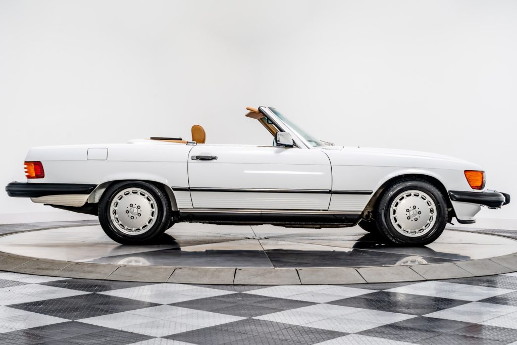 1989 Mercedes Benz 560 SL 2