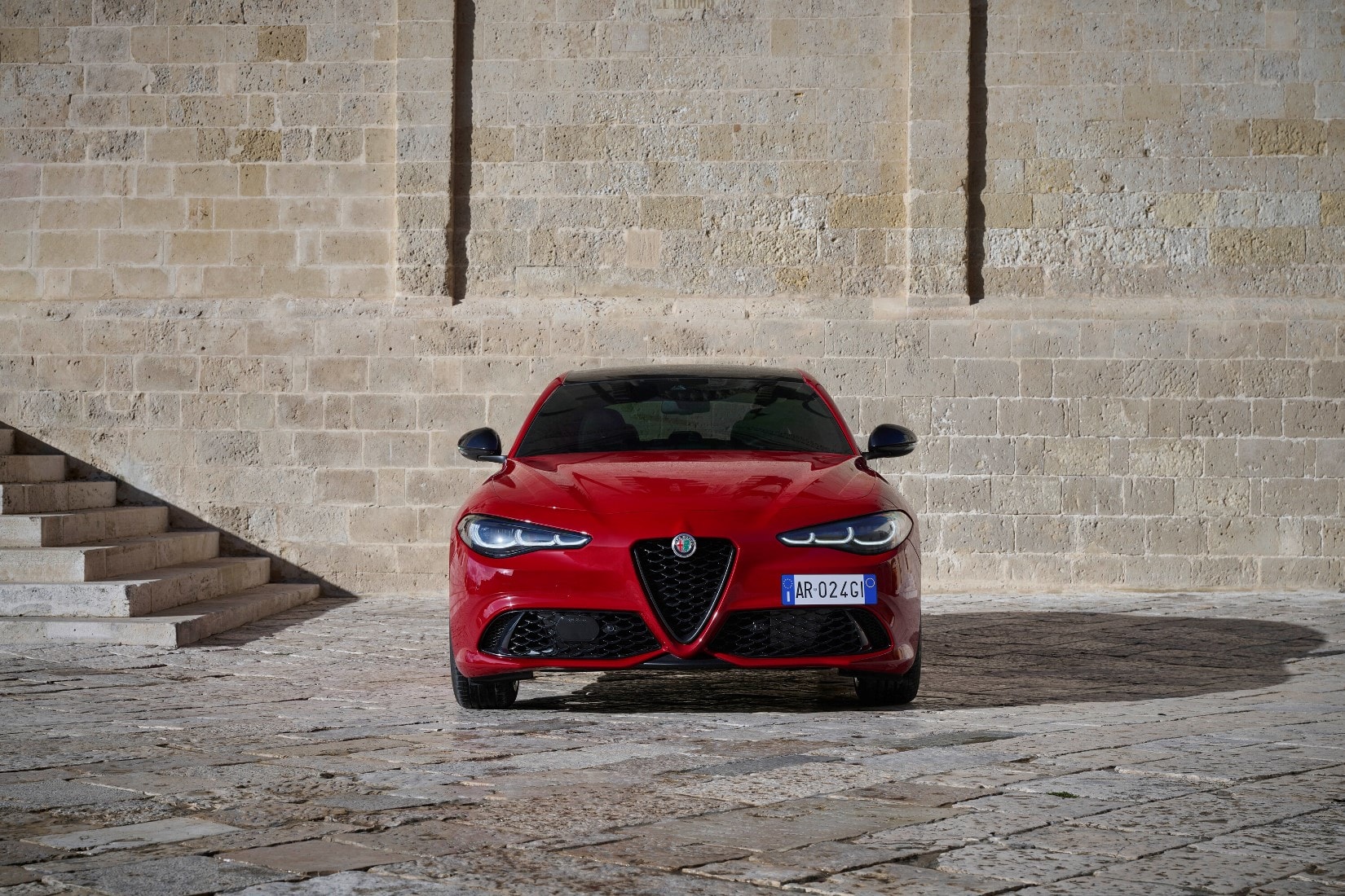 (Alfa Romeo)