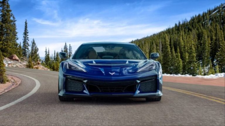 Chevrolet Teases Upcoming Top Speed of C8 ZR1, Poised to Surpass C7 ZR1's Record