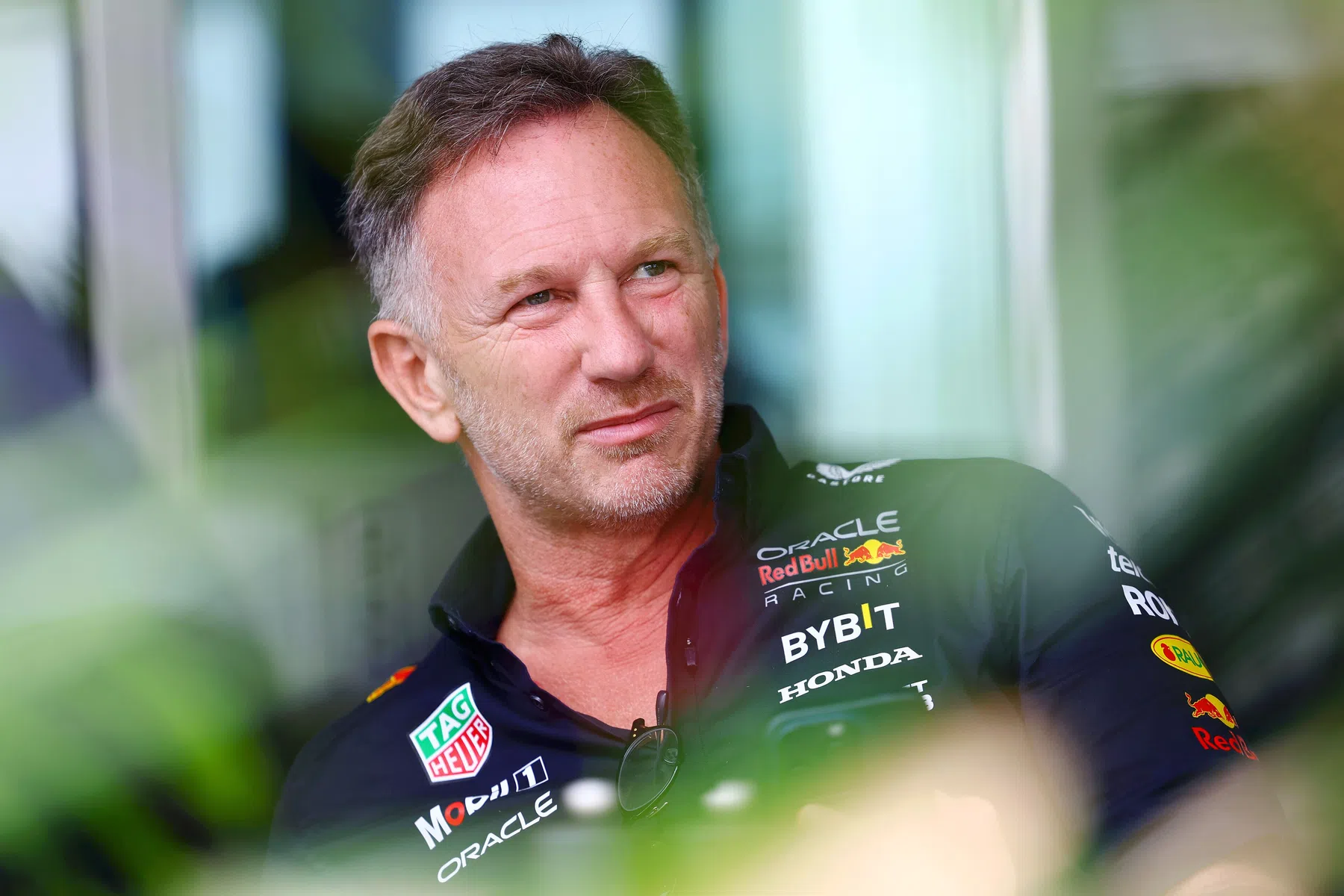 Christian Horner Criticizes McLaren’s Decision Not to Instruct Norris to Yield Position to Verstappen After Off Track Pass