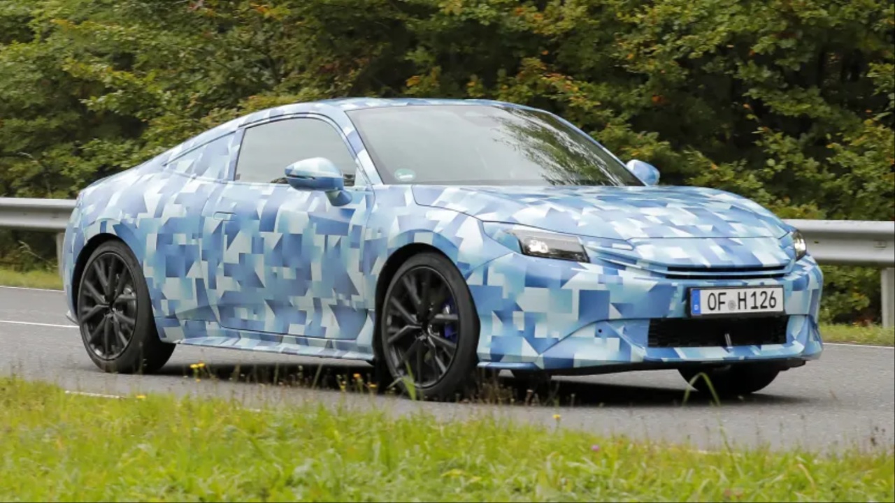 Honda Prelude Prototype Spotted Testing in Germany, Moving Closer to Production with Hybrid Powertrain (2)