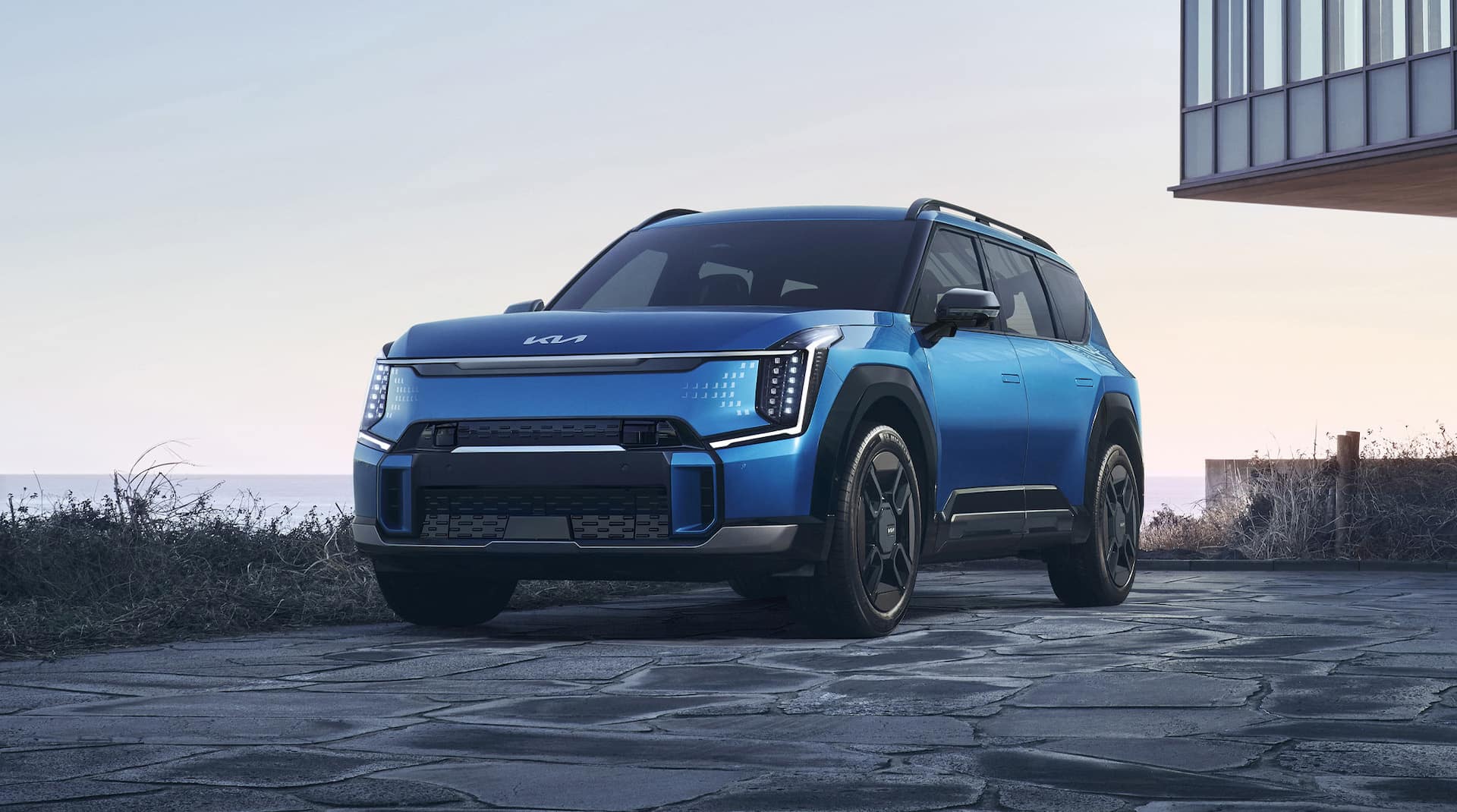 Kia Highlights SEMA with Off Road EV9 and Versatile Electric Van Concepts, Pushing EV Design Boundaries