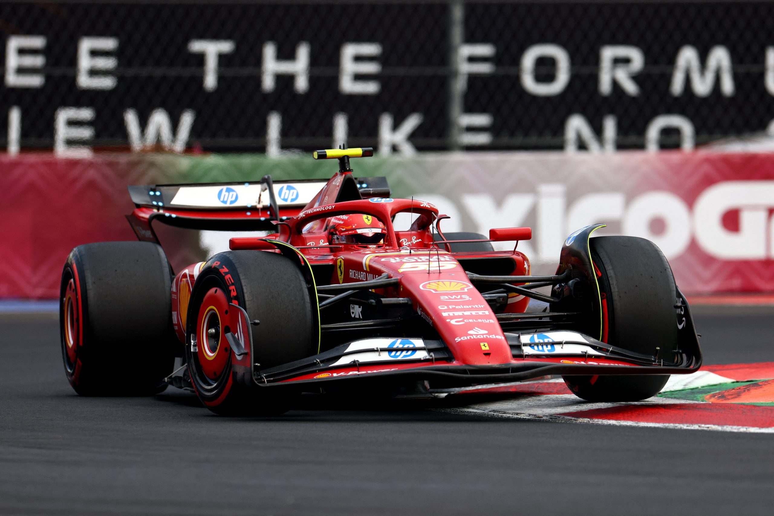 Sainz Claims Pole Position for 2024 Mexican Grand Prix as Grid Takes Shape in Mexico City