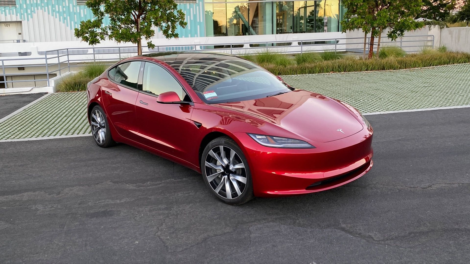 Tesla Enhances 2024 Model 3 Highland with Improved Noise Reduction and Driving Comfort