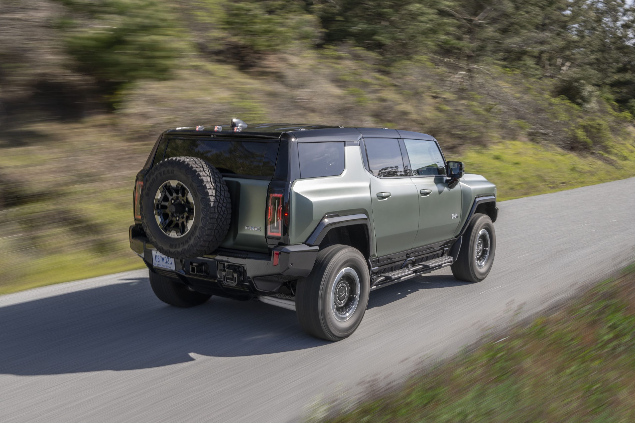 (2024 GMC Hummer EV)