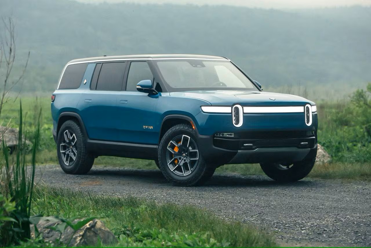 2024 Rivian R1S