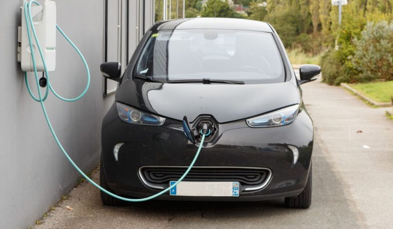 7 Things You Should Never Do to an Electric Car