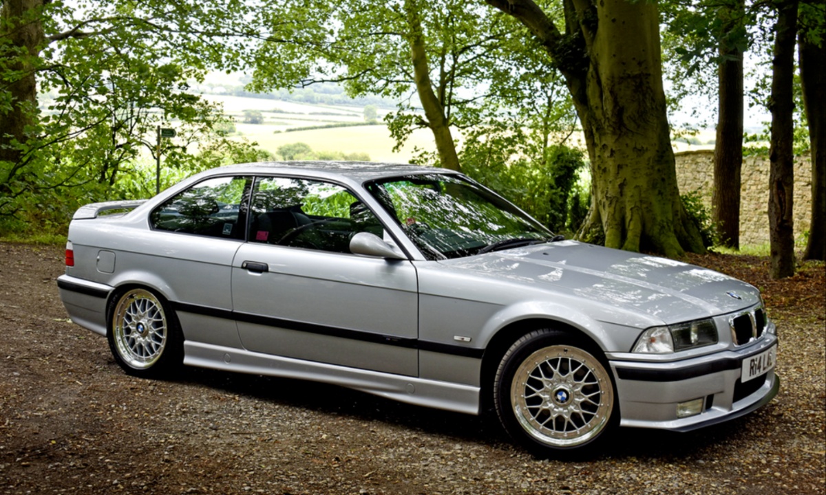 BMW 328i (E36)