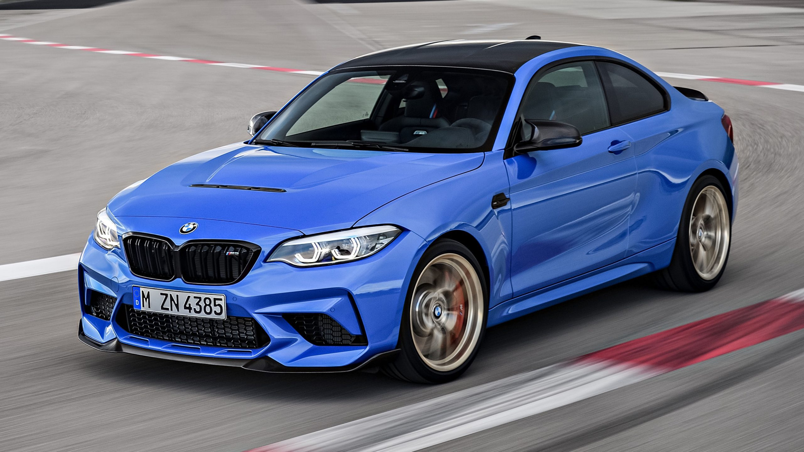 BMW M2 CS