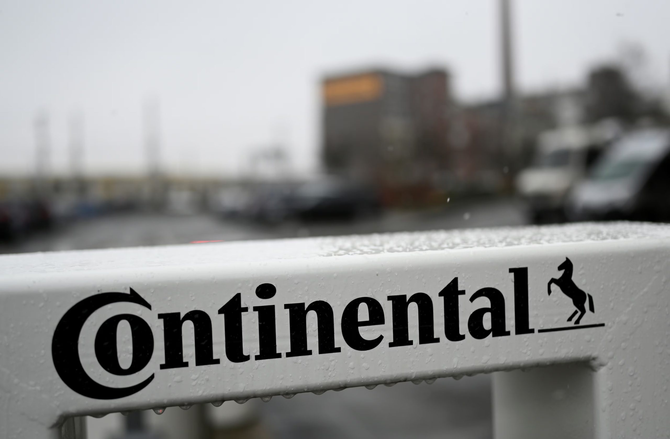 Continental Reports Q3 Profit Surge Amid Lowered Forecast Due to Weakened Automotive Demand 